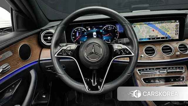 Mercedes-Benz E-Class W213 2022 Белый из Кореи, фото 4