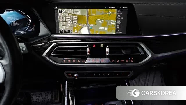 BMW X7 (G07) 2021 Серый из Кореи, фото 4