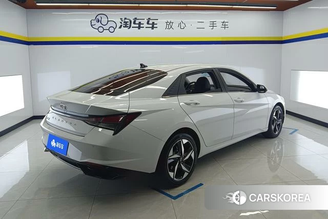Hyundai Elantra 2021 Белый из Китая, фото 4