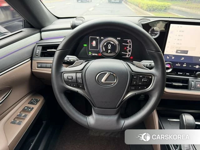Lexus ES 2025 Серебристо-серый из Китая, фото 4