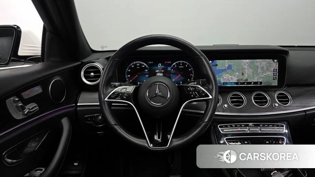 Mercedes-Benz E-Class W213 2022 Белый из Кореи, фото 4