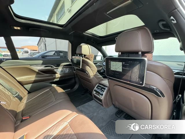 BMW 7 series 2022 Черный из Китая, фото 4