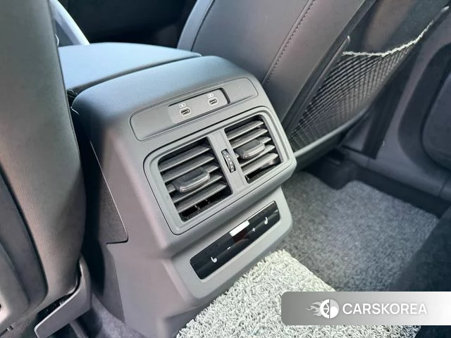 Audi Q5 (80A) 2025 Черный из Кореи, фото 4