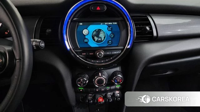 Mini Cooper 2020 Черный из Кореи, фото 4