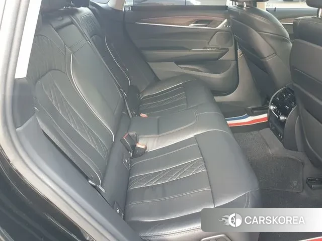 BMW 6 Series GT (G32) 2023 Черный из Кореи, фото 4