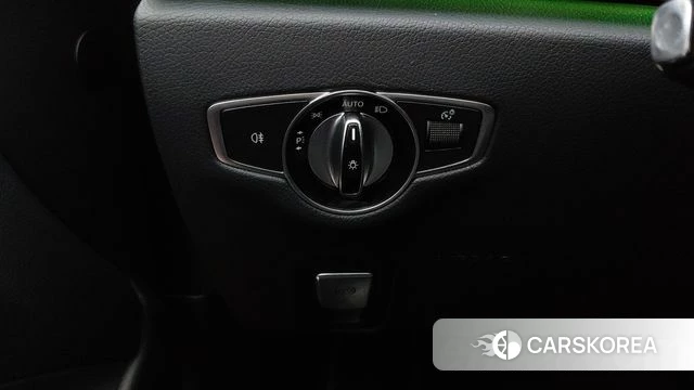 Mercedes-Benz E-Class W213 2018 Светло-серебряный цвет из Кореи, фото 4
