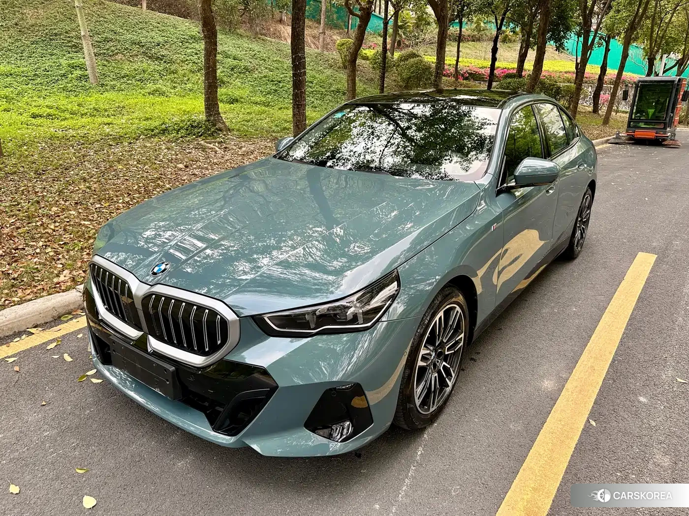 BMW 5 series 2025 Зеленый из Китая, фото 4