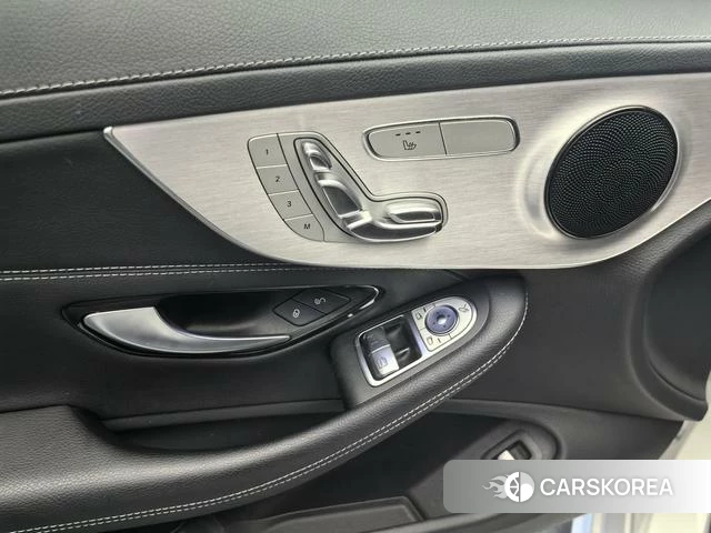 Mercedes-Benz Class C (imported) 2021 Белый из Китая, фото 4