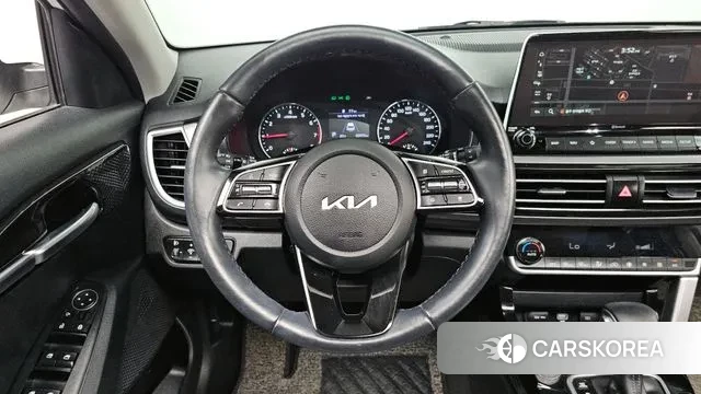 Kia Seltos 2021 Белый из Кореи, фото 4