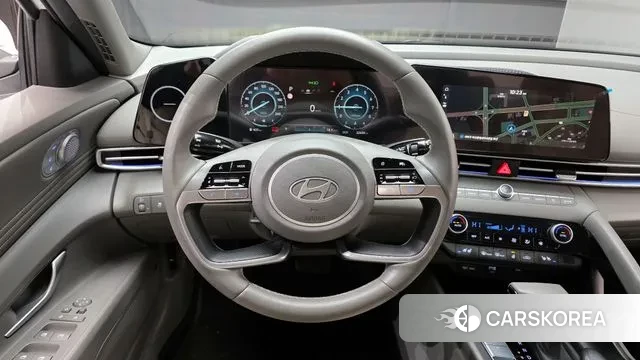 Hyundai The New Avante (CN7) 2023 Белый из Кореи, фото 4