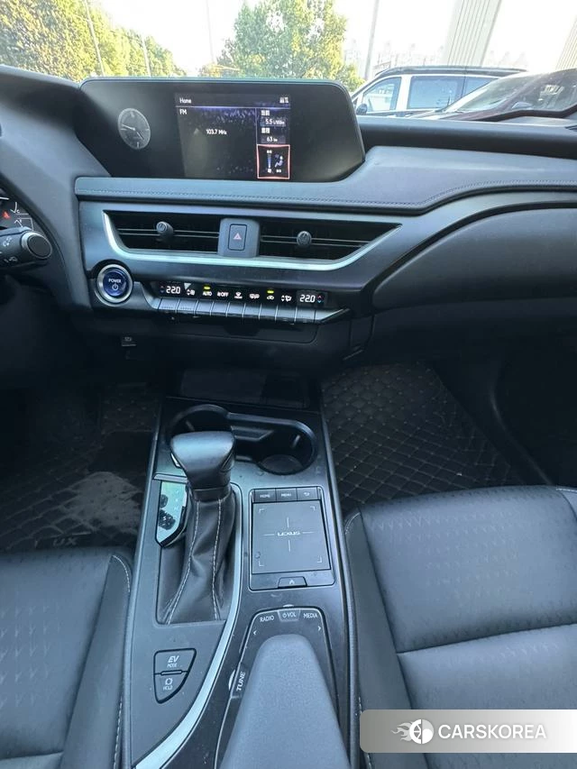 Lexus UX 2021 Белый из Китая, фото 4