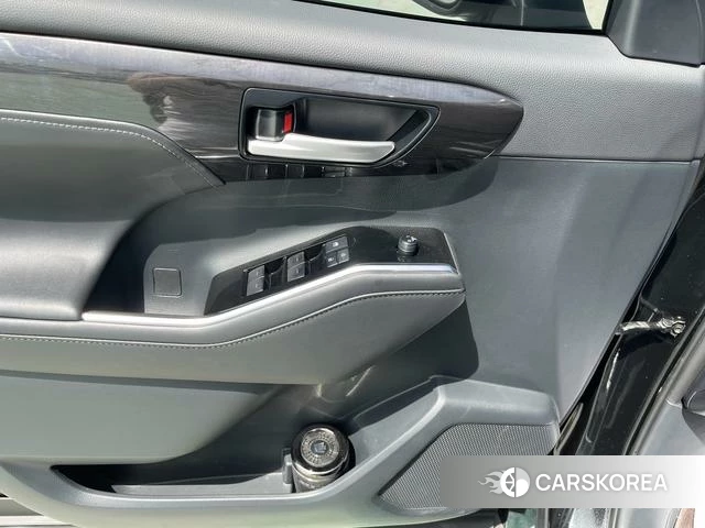 Toyota Crown Lufang 2024 Черный из Китая, фото 4