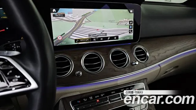 Mercedes-Benz E-Class W213 2022 Белый из Кореи, фото 4