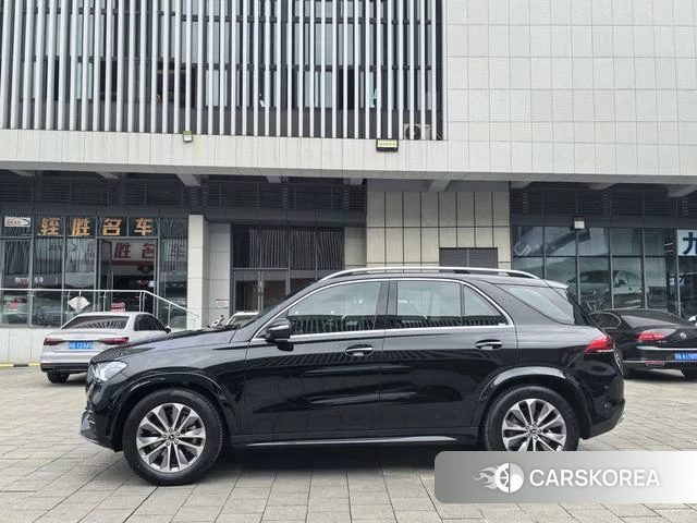 Mercedes-Benz GLE (import) 2022 Черный из Китая, фото 4