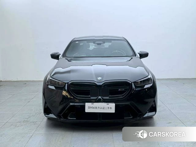 BMW M5 PHEV 2025 Черный из Китая, фото 4