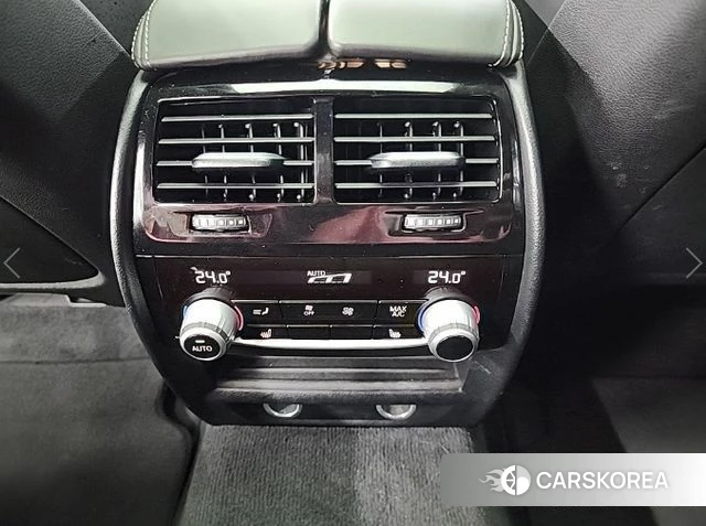 BMW 5 Series (G30) 2019 Серебристо-серый из Кореи, фото 4