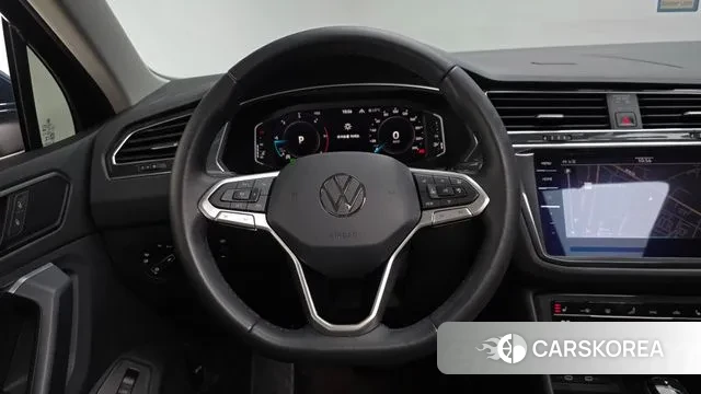 Volkswagen Tiguan second Generation 2024 Синий из Кореи, фото 4