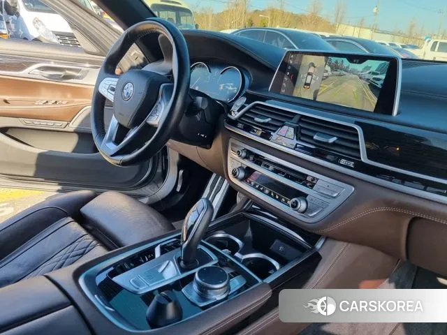 BMW 7 Series (G11) 2018 Серебристо-серый из Кореи, фото 4