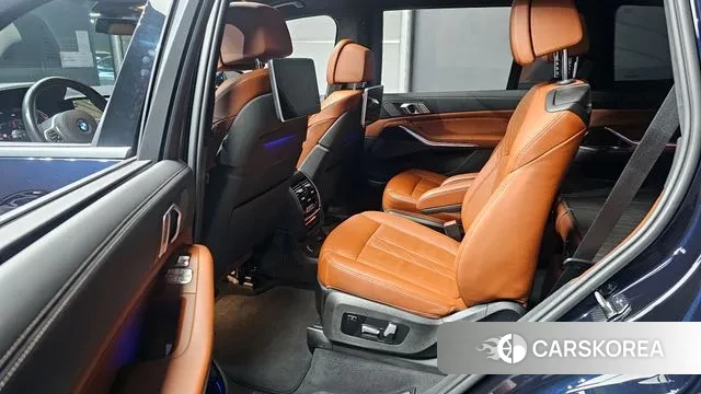 BMW X7 (G07) 2021 Черный из Кореи, фото 4