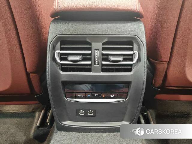 BMW 3 series 2023 Белый из Китая, фото 4