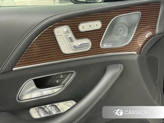 Mercedes-Benz Maybach GLS 2021 Черный из Китая, фото 4