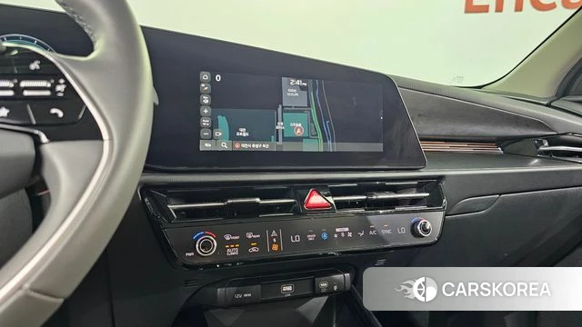 Kia Di Ol Nu Niro 2022 Белый из Кореи, фото 4
