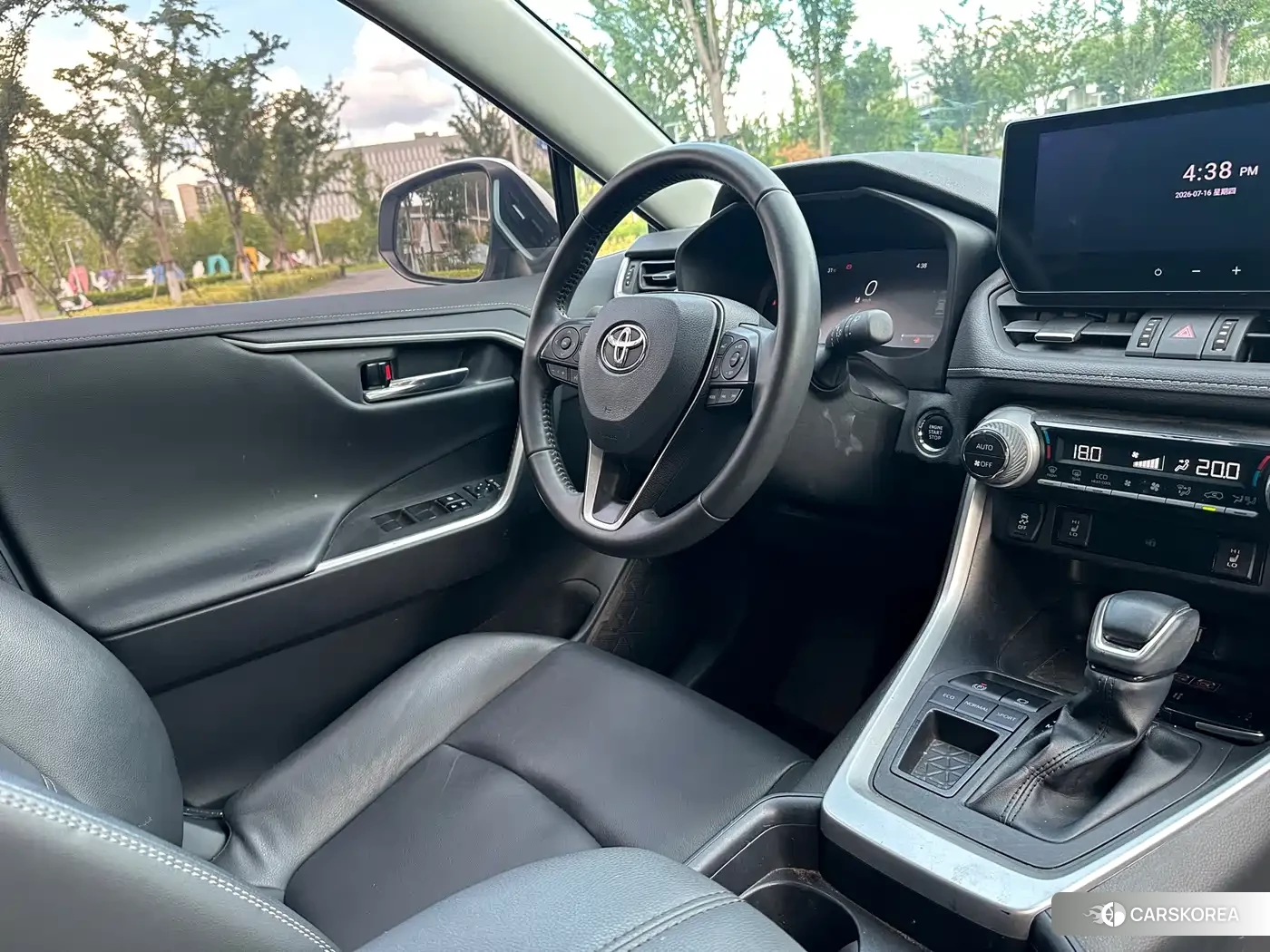 Toyota RAV4 2023 Белый из Китая, фото 4