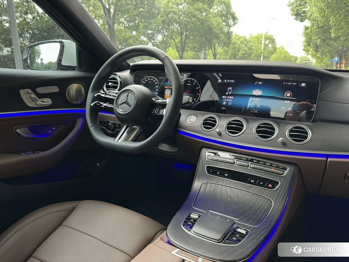 Mercedes-Benz E-class 2023 Белый из Китая, фото 4