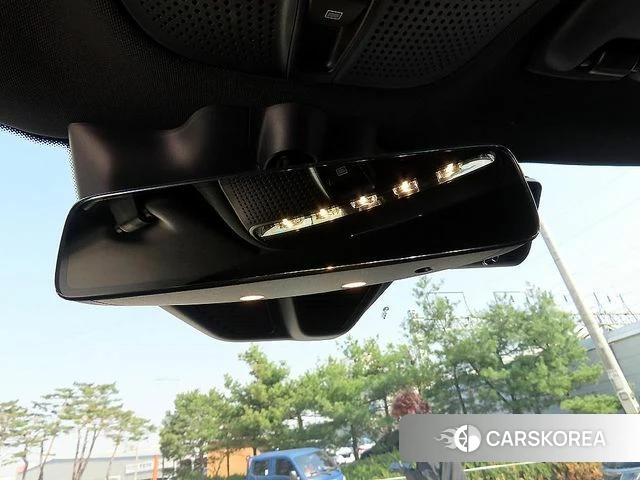 Mercedes-Benz GLC-Class X253 2023 Белый из Кореи, фото 4