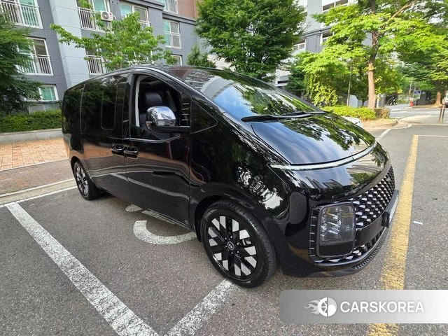 Hyundai Staria 2024 Черный из Кореи, фото 4