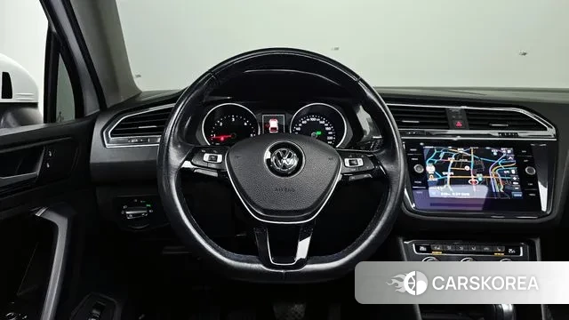 Volkswagen Tiguan second Generation 2020 Белый из Кореи, фото 4