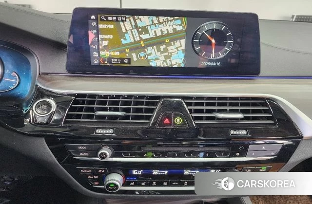 BMW 5 Series (G30) 2018 Белый из Кореи, фото 4