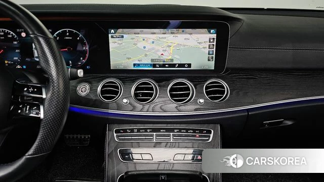 Mercedes-Benz E-Class W213 2020 Белый из Кореи, фото 4