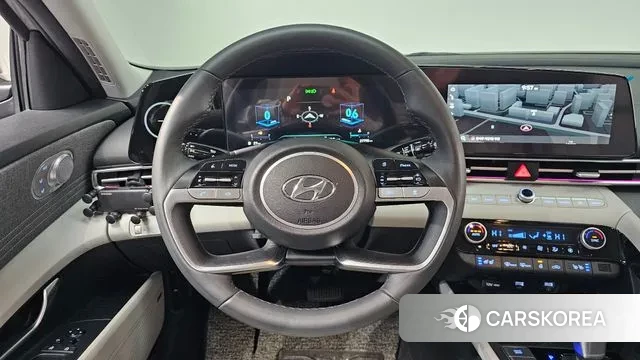 Hyundai Avante (CN7) 2021 Серебристо-серый из Кореи, фото 4