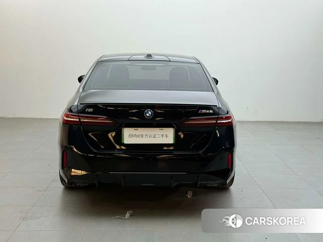BMW i5 (import) 2024 Черный из Китая, фото 4