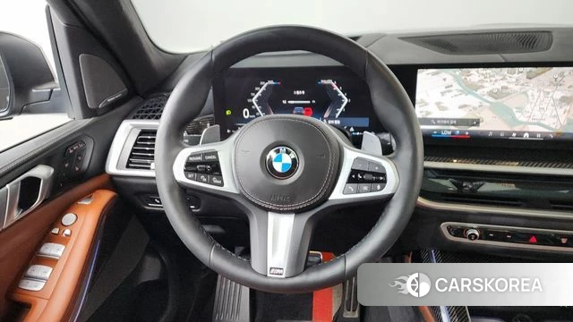 BMW X7 (G07) 2025 Черный из Кореи, фото 4