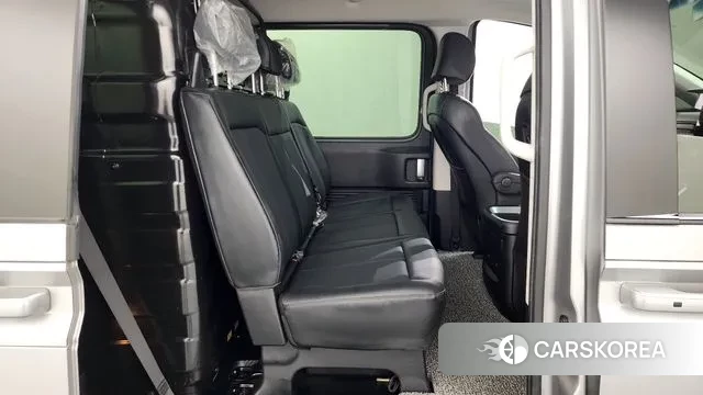 Hyundai Staria 2022 Серебряный из Кореи, фото 4