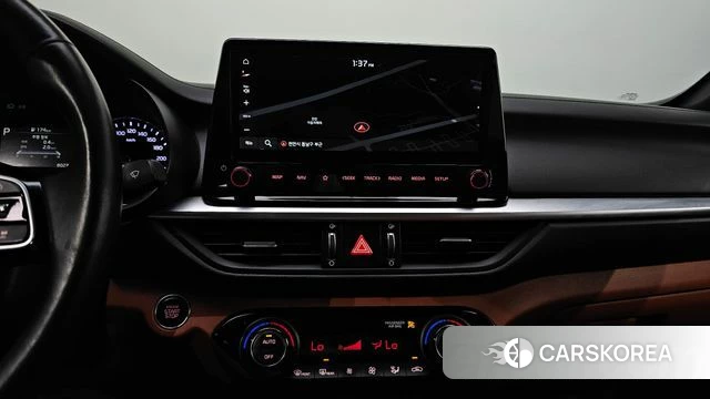Kia The New K3 2nd generation 2023 Черный из Кореи, фото 4