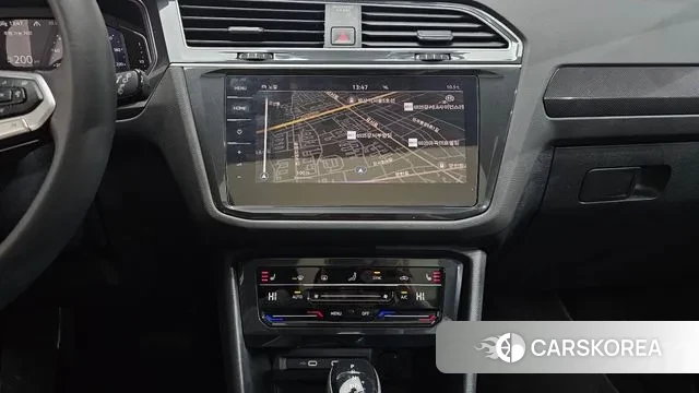 Volkswagen Tiguan second Generation 2024 Белый из Кореи, фото 4