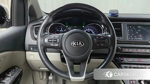 Kia The New Carnival 2019 Серебряный из Кореи, фото 4