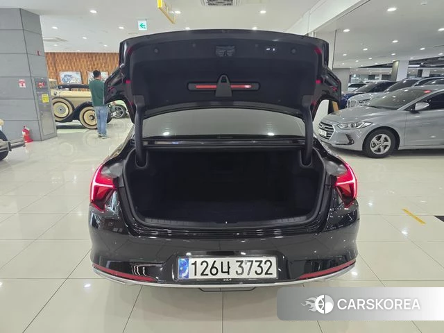 Kia K8 Hybrid 2023 Черный из Кореи, фото 4