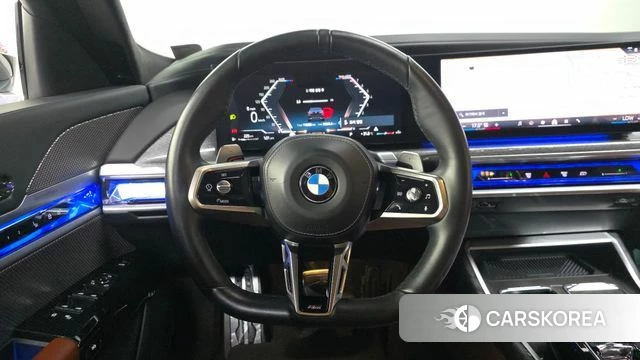 BMW 7 Series (G70) 2023 Черный из Кореи, фото 4