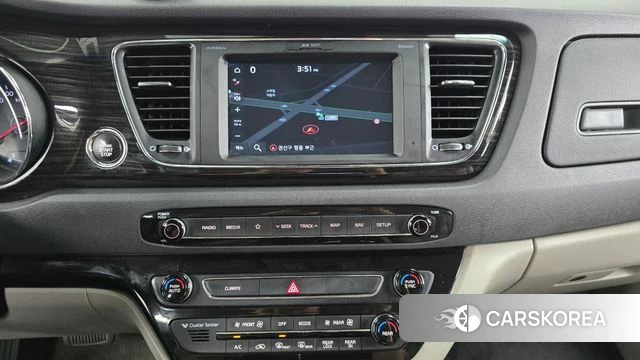 Kia The New Carnival 2018 Белый из Кореи, фото 4