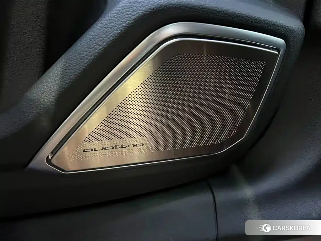 Audi A6L 2023 Черный из Китая, фото 5
