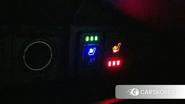 Toyota Camry (XV70) 2022 Белый из Кореи, фото 4