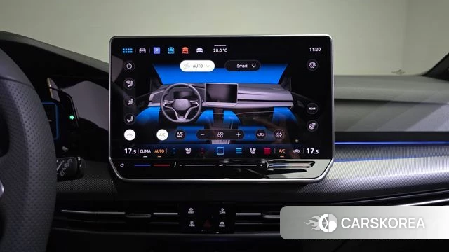 Volkswagen Golf 8th Generation 2025 Красный из Кореи, фото 4