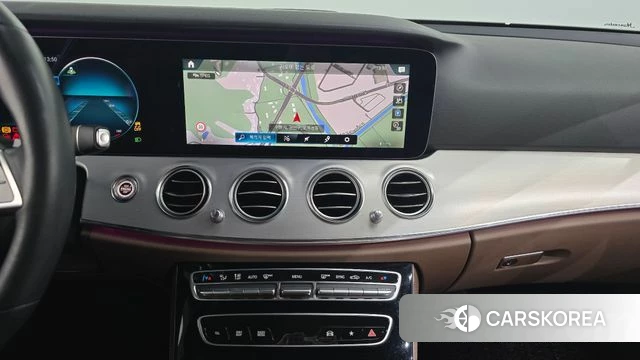 Mercedes-Benz E-Class W213 2020 Белый из Кореи, фото 4