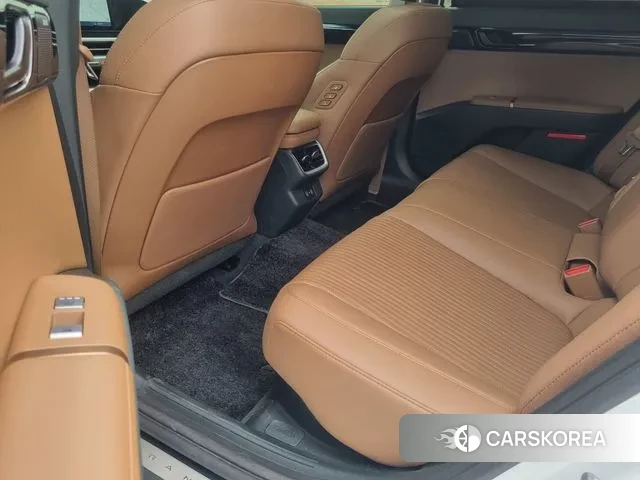 Hyundai Grandeur Hybrid (GN7) 2023 Белый из Кореи, фото 4