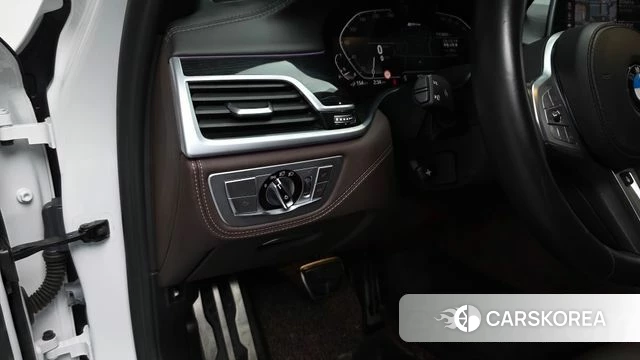 BMW 7 Series (G11) 2019 Белый из Кореи, фото 4