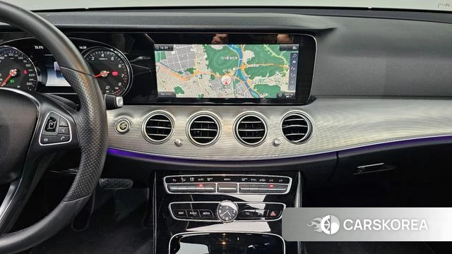 Mercedes-Benz E-Class W213 2018 Белый из Кореи, фото 4